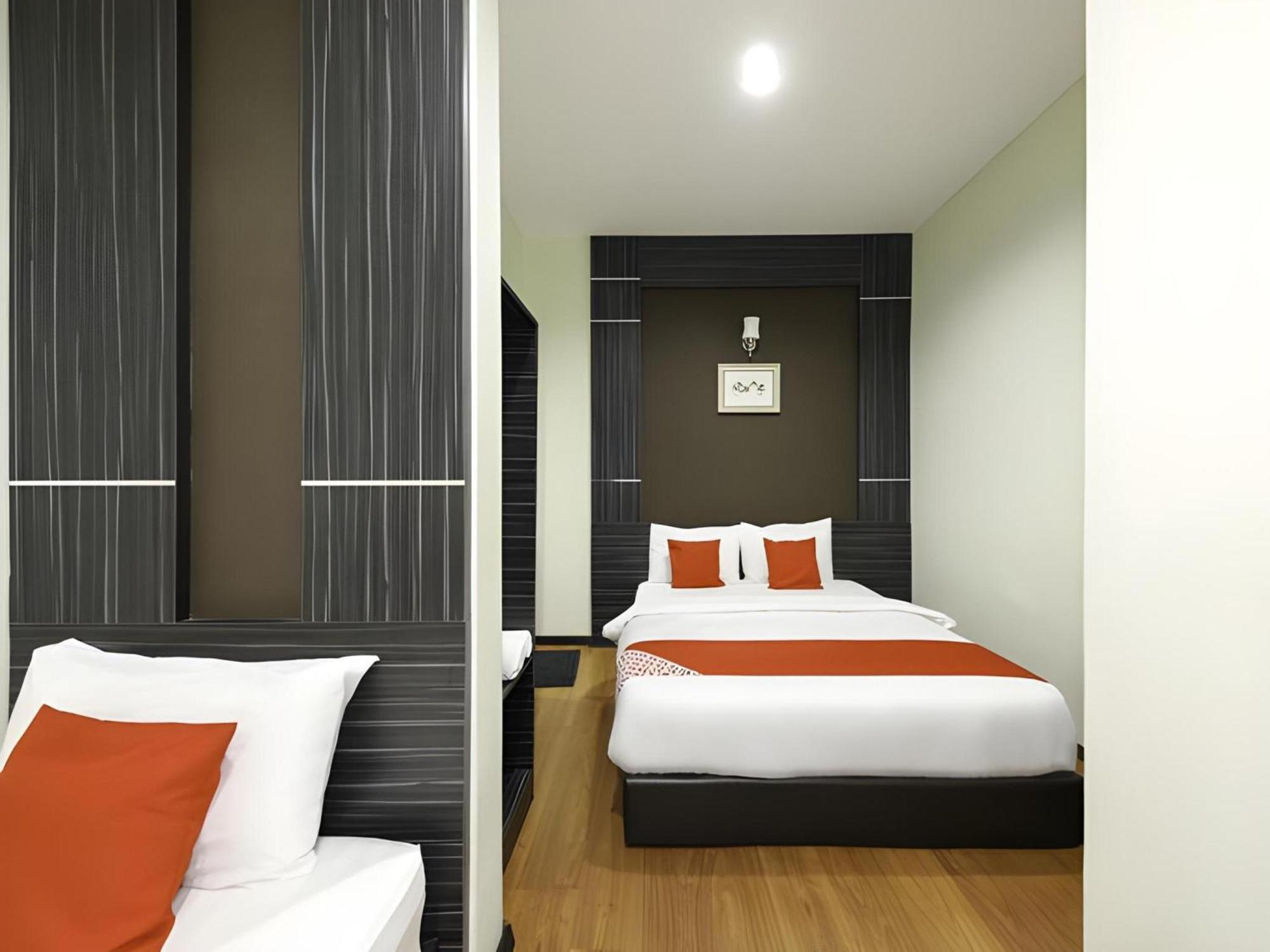 Capital O 812 Hotel Smc Seksyen 13 Shah Alam Exterior photo