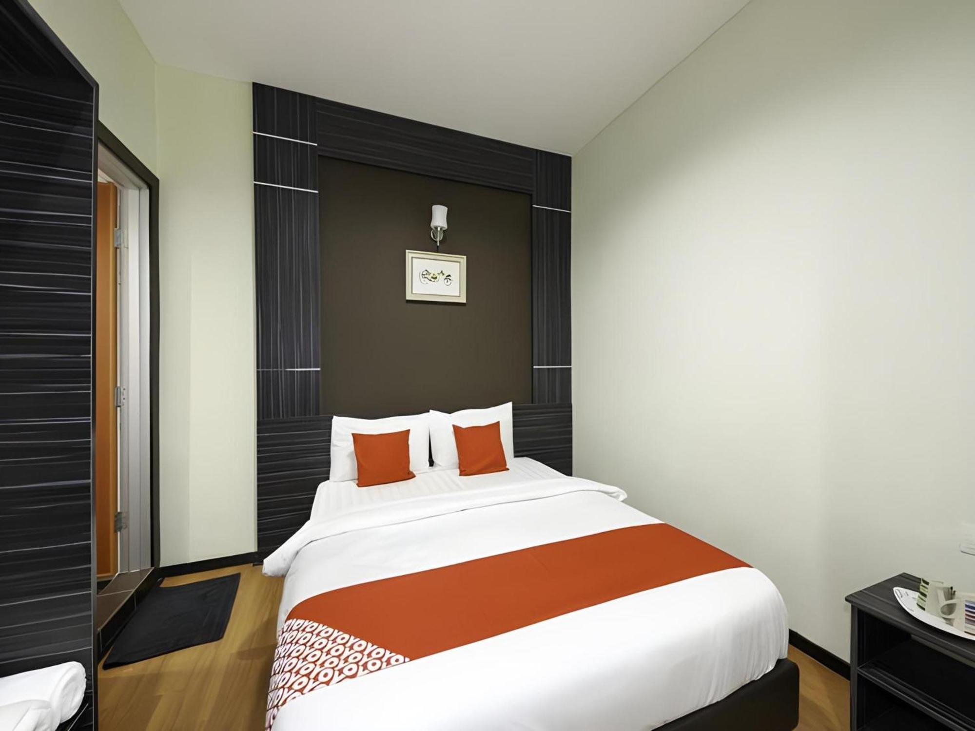 Capital O 812 Hotel Smc Seksyen 13 Shah Alam Exterior photo
